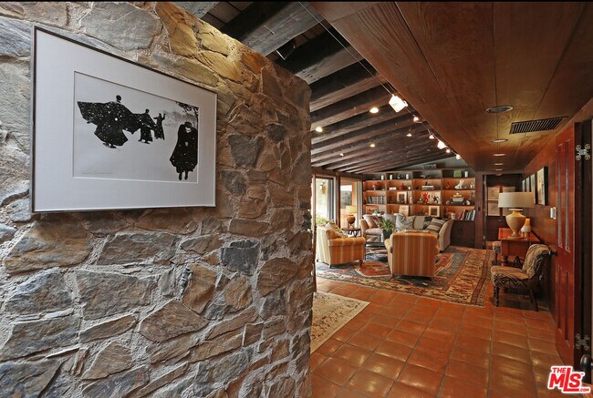 Building Photo - 2673 Mandeville Canyon Rd