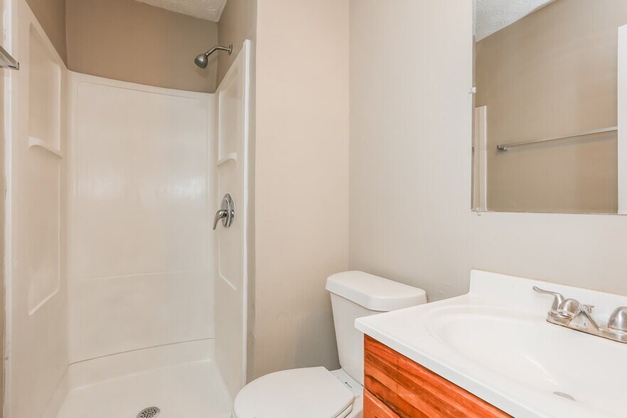 Building Photo - 806 Durham Crossing