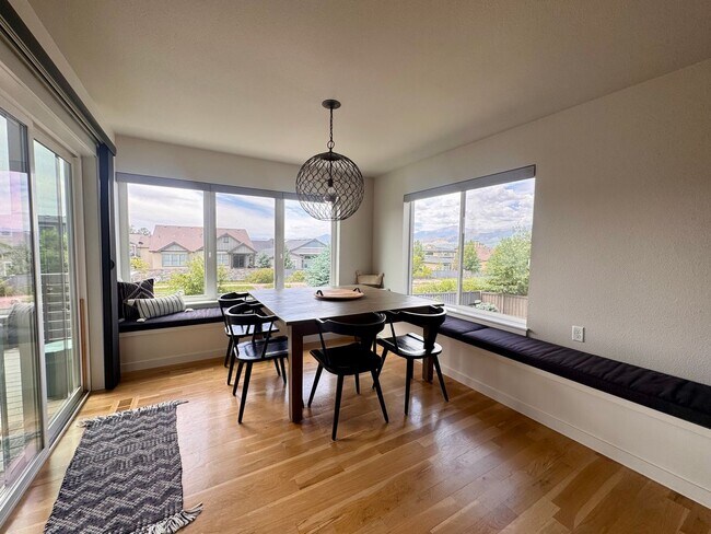Building Photo - LUXURY 4 Bedroom home in NORTHGATE with Mountain Views