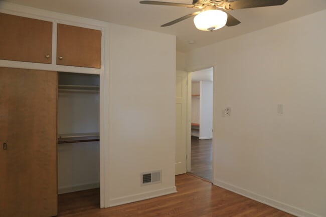 Building Photo - 3734 Morton Ave