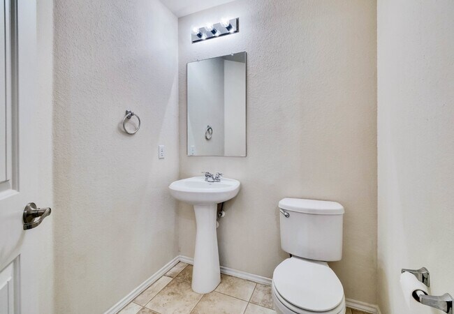 Building Photo - 4220 Creede Dr