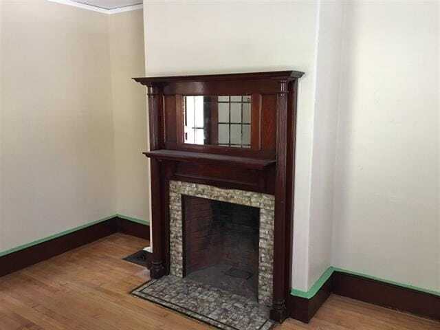 Building Photo - 204 Rockland St