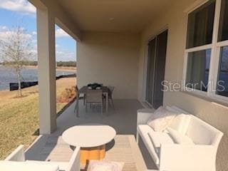 Building Photo - 318 Bracer Wy