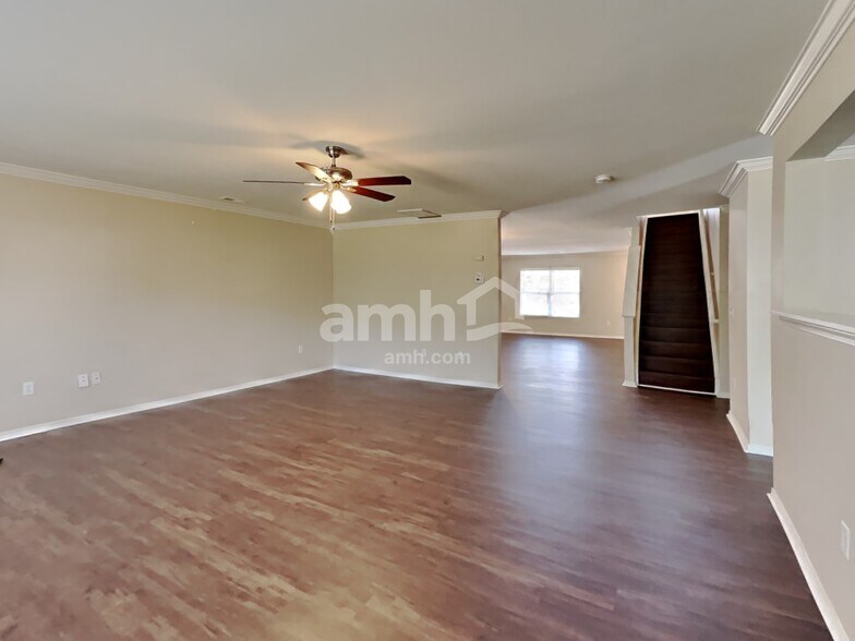 Building Photo - 1727 Rustic Arch Way