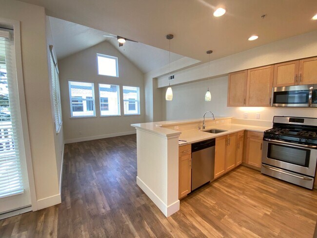 Building Photo - 103 Jacobs Ln