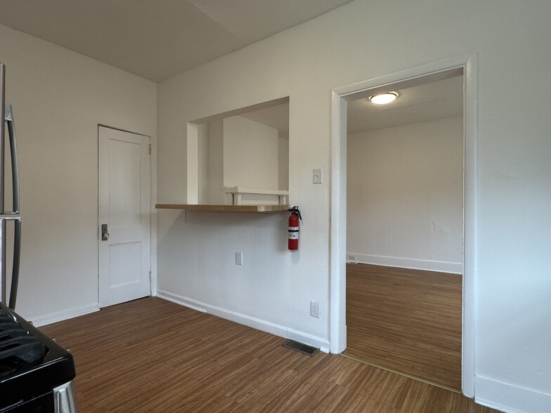 Building Photo - 21 Howard St