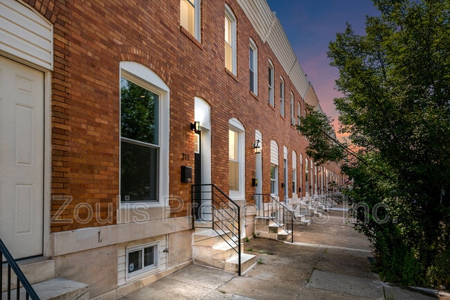 Primary Photo - 311 S Newkirk St