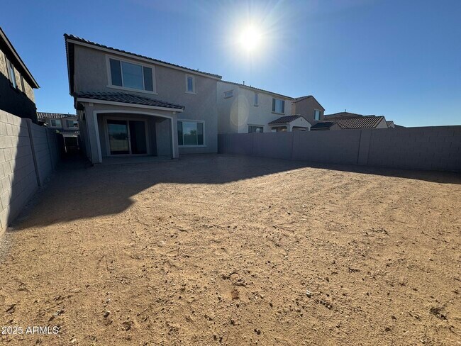 Building Photo - 17566 W San Juan Ave