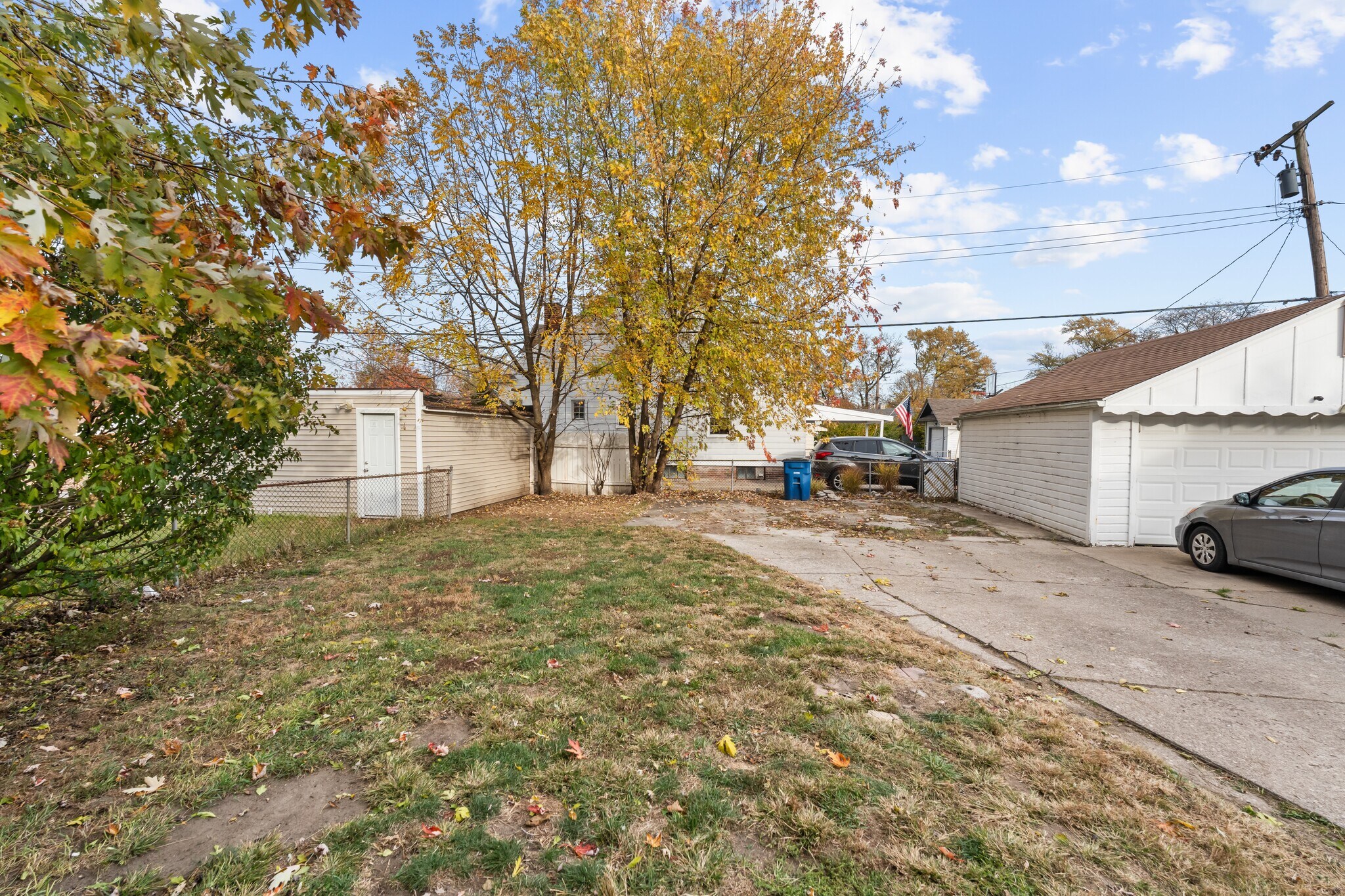 Building Photo - 1005 Woodsdale Ave