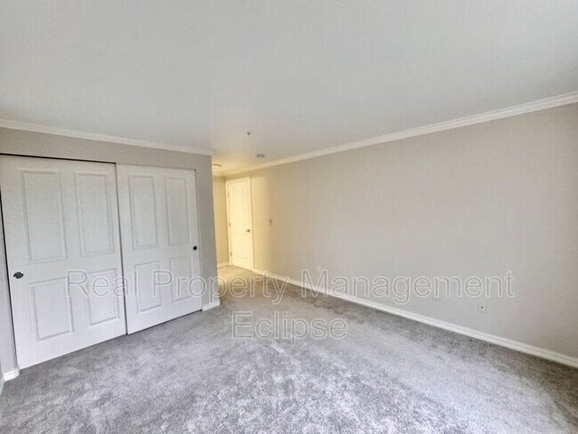 Building Photo - 18621 Blueberry Ln