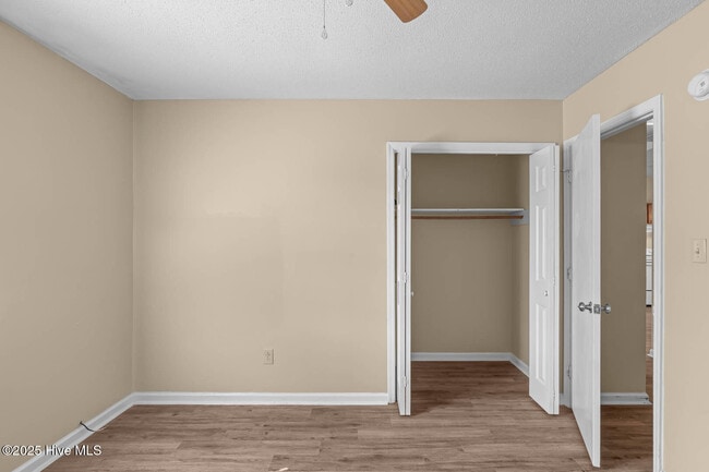 Building Photo - 141 Pine Crest Dr
