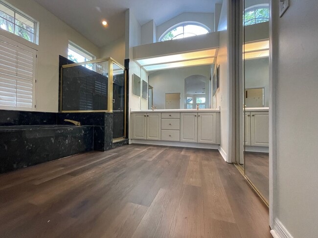 Building Photo - Shenandoah