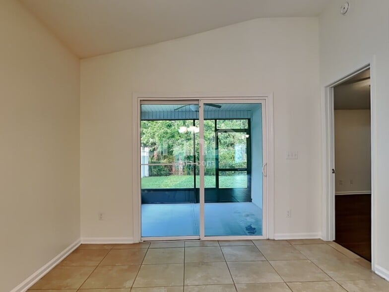 Building Photo - 603 Glendale Ln