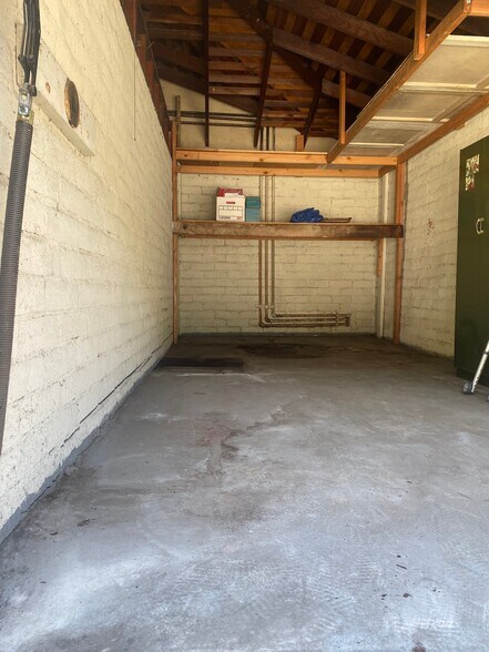 Building Photo - 730 Cedar St