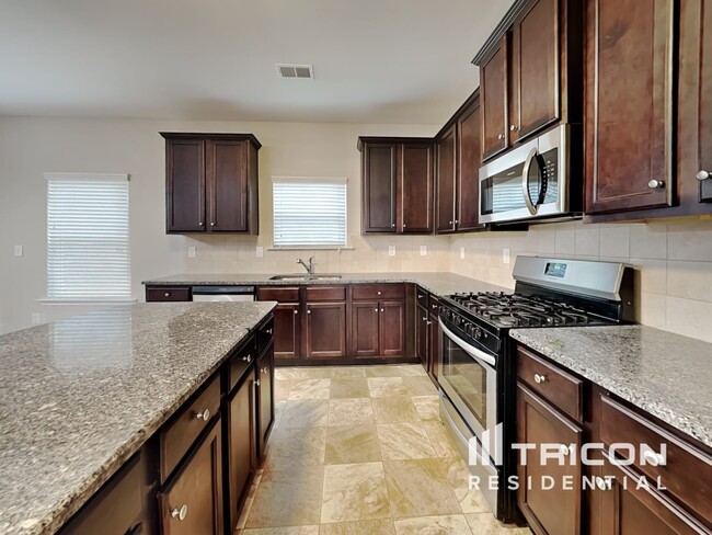 Building Photo - 5701 Pahaska Ct