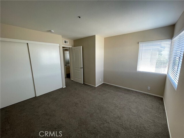 Building Photo - 7271 Kensington Dr