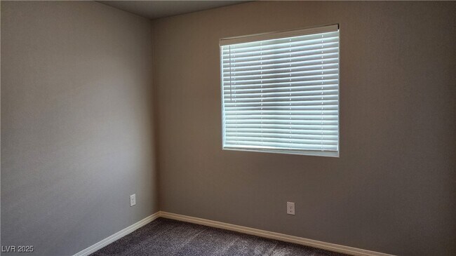 Building Photo - 7858 Morganite Ave