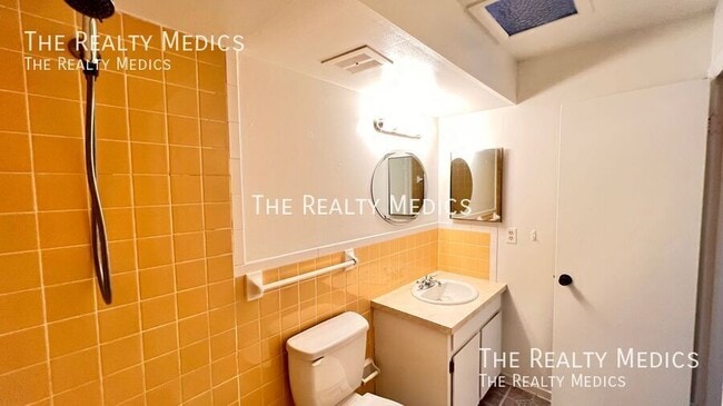 Building Photo - 208 Diamond Cove