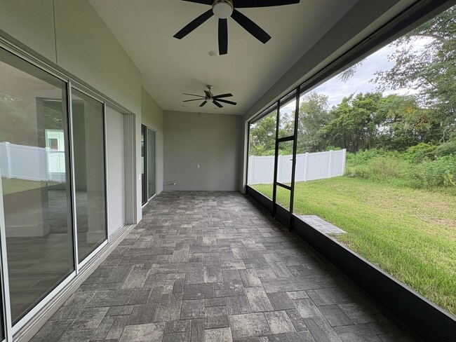 Building Photo - 555 Sanctuary Golf Pl