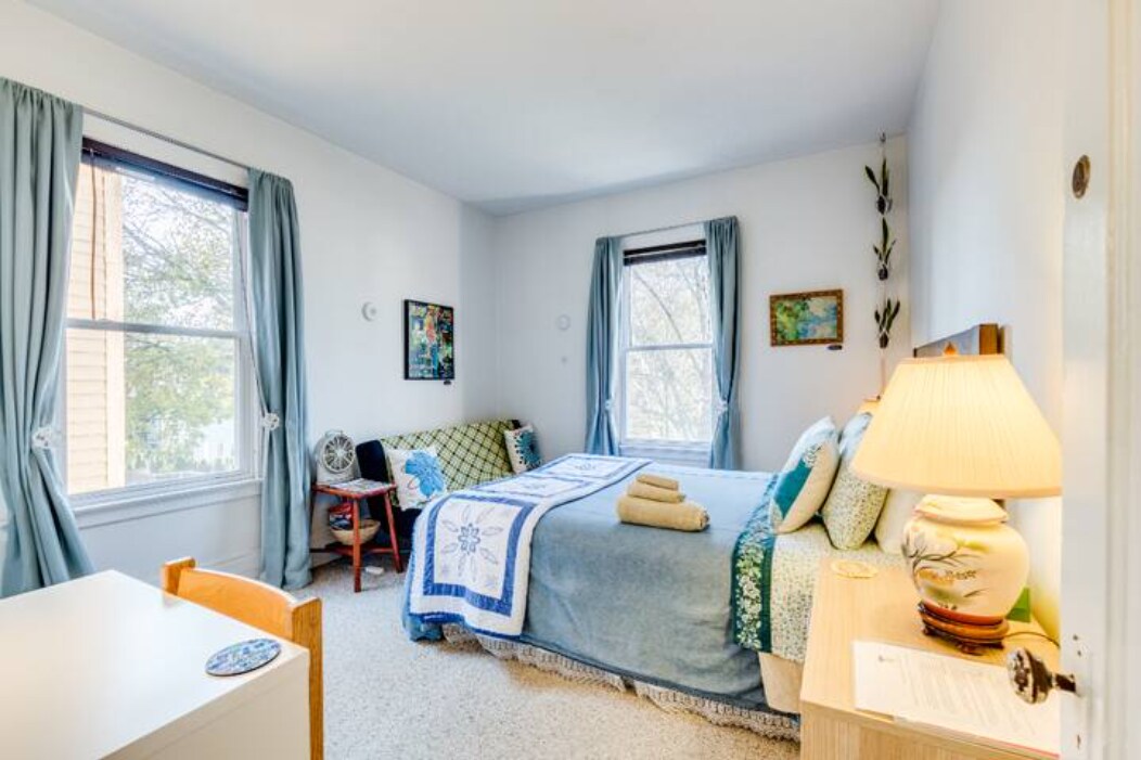 Bedroom 2 - 170 Mansfield St