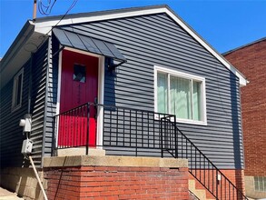 Building Photo - 422 Avery St