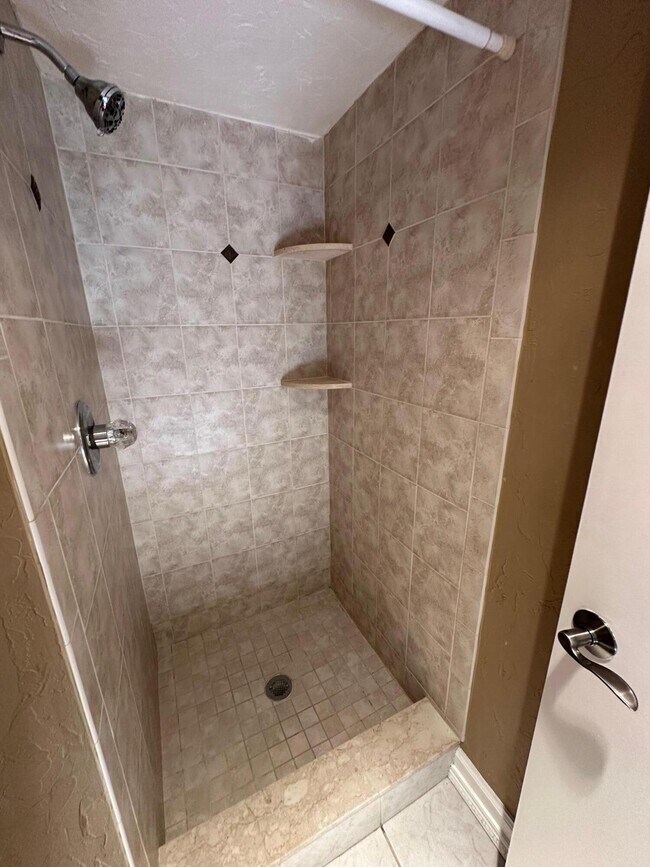 Building Photo - 12104 FL A1AAlt