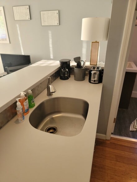 Building Photo - 372 Broadway