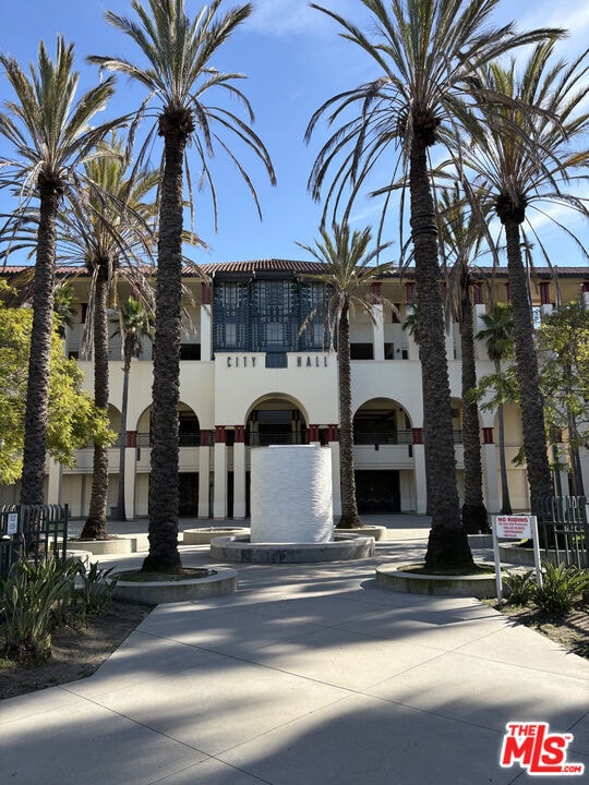 Building Photo - 4181 Lincoln Ave