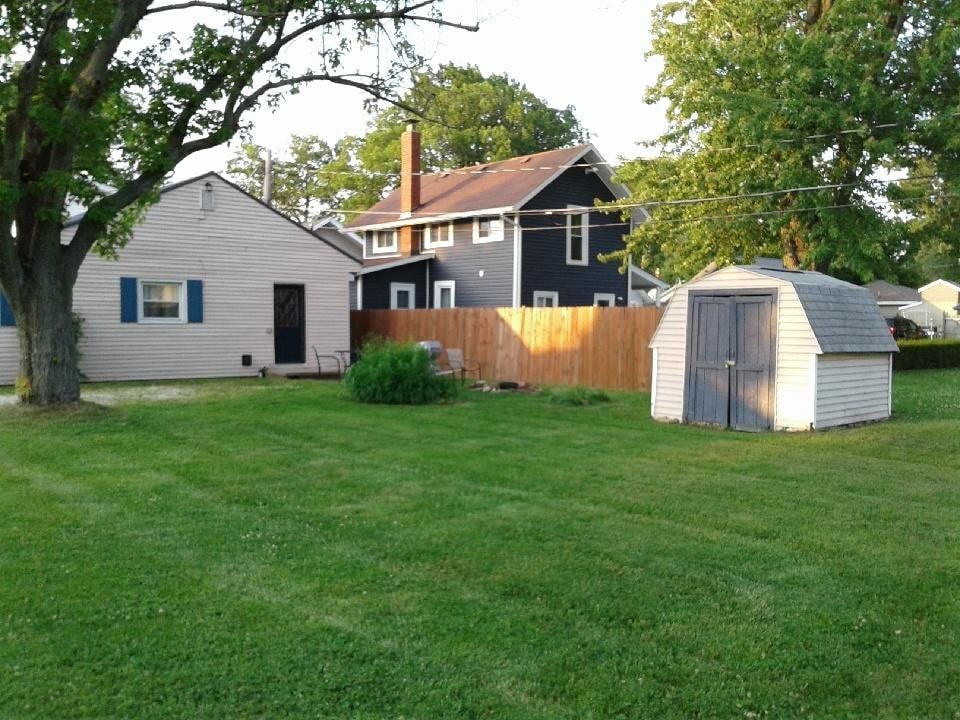 Building Photo - 7 Lake Hurst Dr