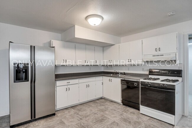 Building Photo - 1352 N 1000 W