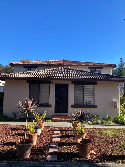 Building Photo - 4730 Scotts Valley Dr