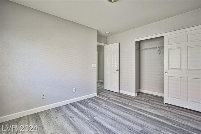 Building Photo - 6586 W Camero Ave