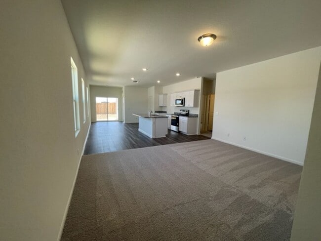 Building Photo - Super Nice One Story Home Near 1604 & Culebra....Move in as early as August 7, 2025