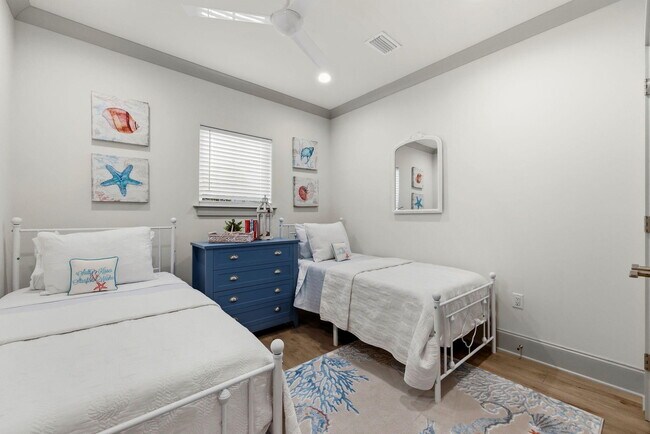 Building Photo - 45 Golden Bell Ct