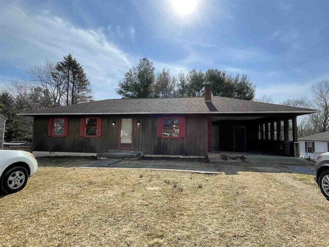 Building Photo - 154 Trenton Ave