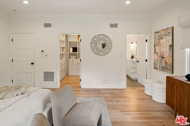 Building Photo - 280 Homewood Rd