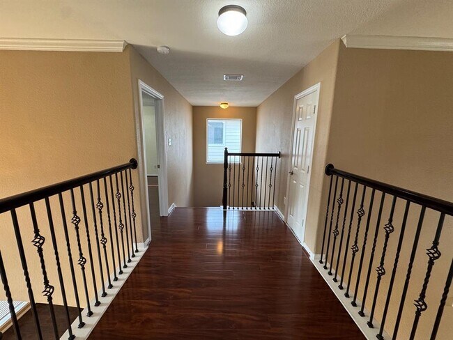 Building Photo - 24423 Hampton Lakes Dr