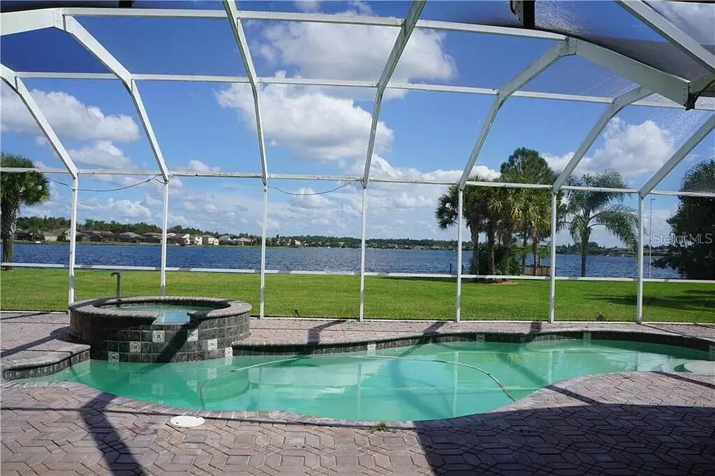 Building Photo - 16235 Ivy Lake Dr