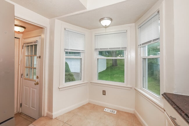 Building Photo - 19600 Milan Dr