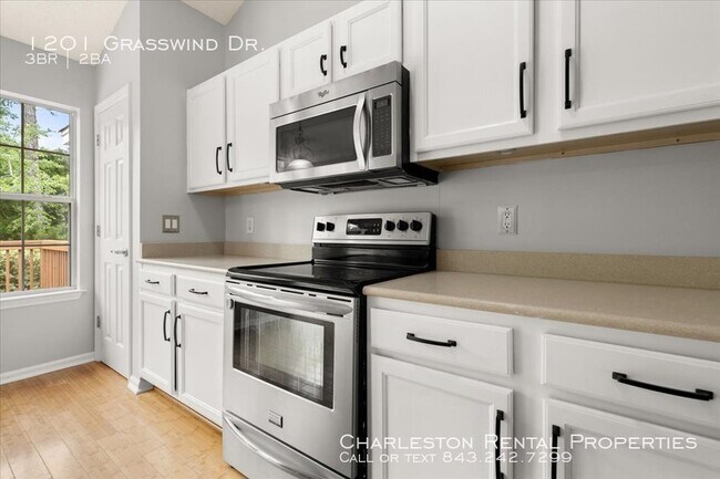 Building Photo - 1201 Grasswind Dr