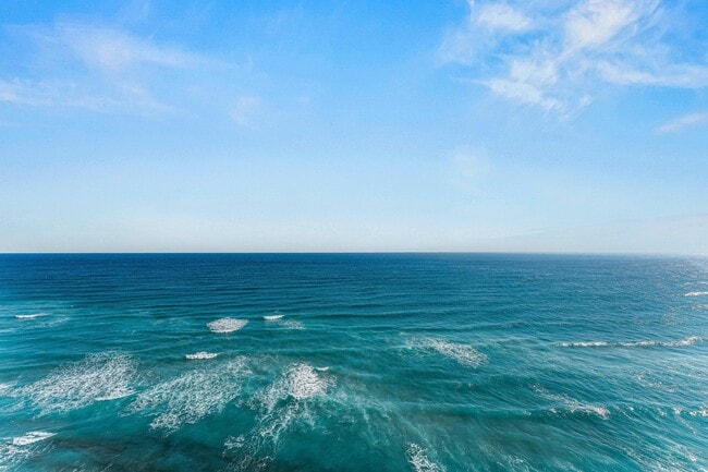 Building Photo - 5420 N Ocean Dr