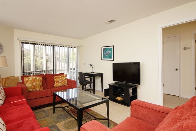 Building Photo - First Floor Condo in Bluewater Bay