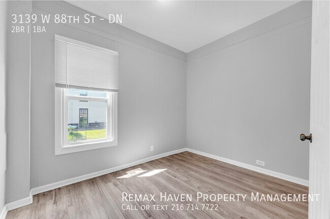 Building Photo - 3139 W 88th St