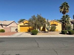 Building Photo - Great 1 story home, 3brs, 2bth, 2cg, RV Gate