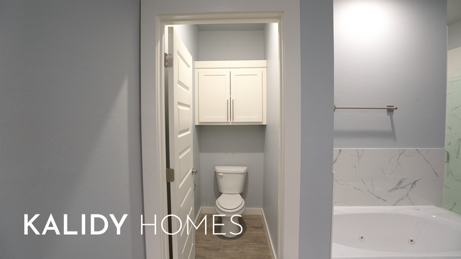 Building Photo - 307 Kirks Holw