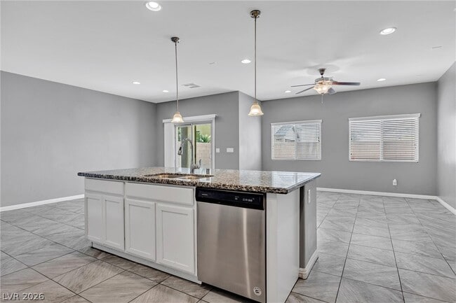 Building Photo - 6789 Dragonfly Rock St