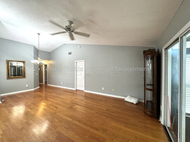 Building Photo - 2939 Hanover Ct