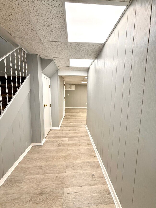 Building Photo - Timeless and Refined 3BR/2.5BA Colonial in Uptown Kingston