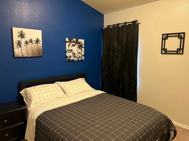 Building Photo - 15110 Walcott Dr