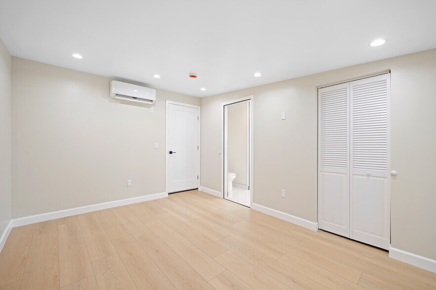 Building Photo - 7727 Gentry Ave